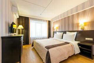 Гостиница Бурятия Улан-Удэ "Апартамент" (Высшая категория)-1