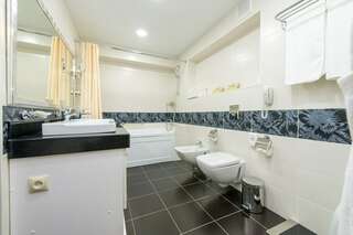 Гостиница Бурятия Улан-Удэ "Апартамент" (Высшая категория)-6